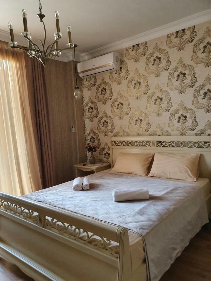Piazza Batumi Guesthouse Exterior foto
